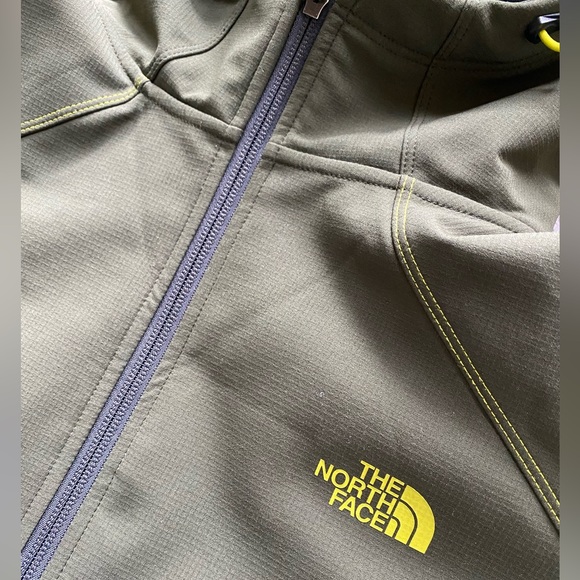 GUC The North Face Softshell Jacket - Picture 3 of 5